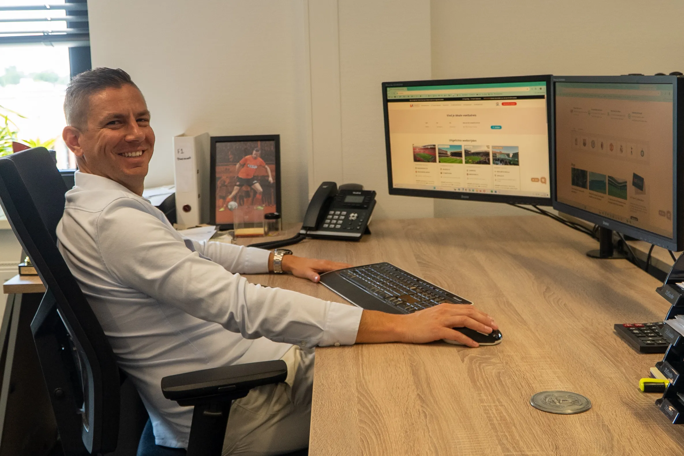 Mike at his desk in the Volendam office